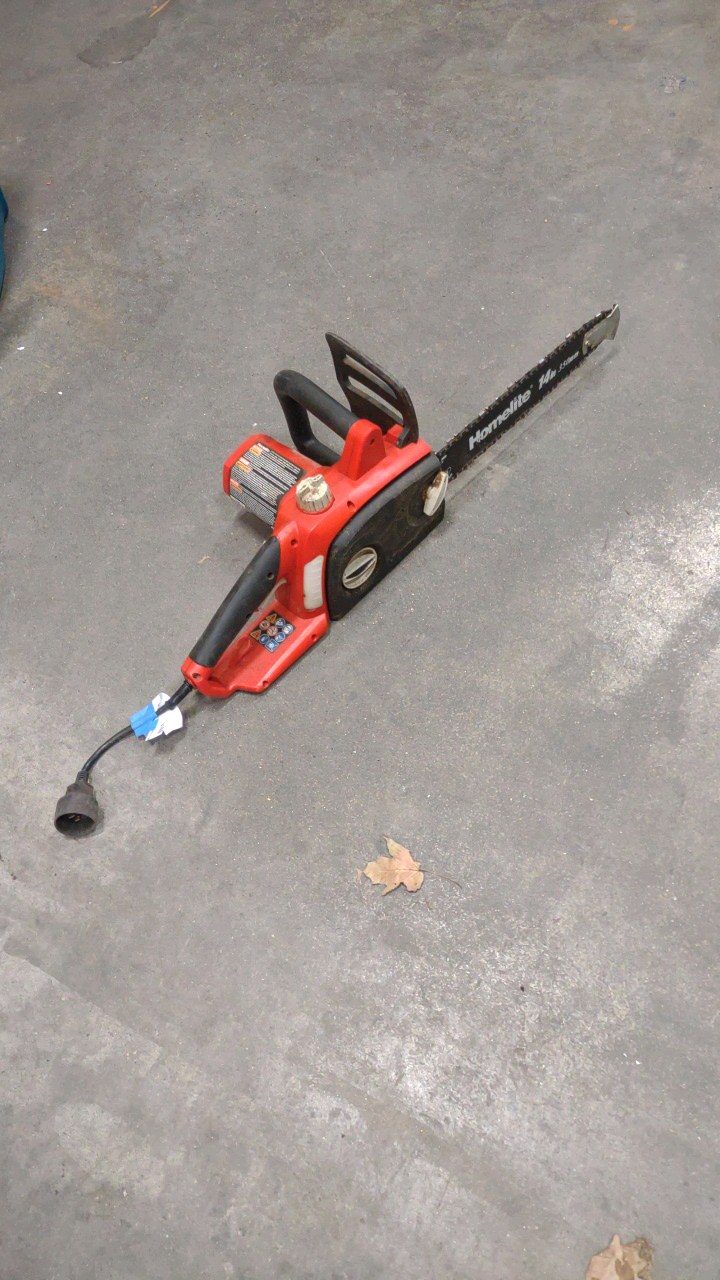 lot 68 image: chainsaw