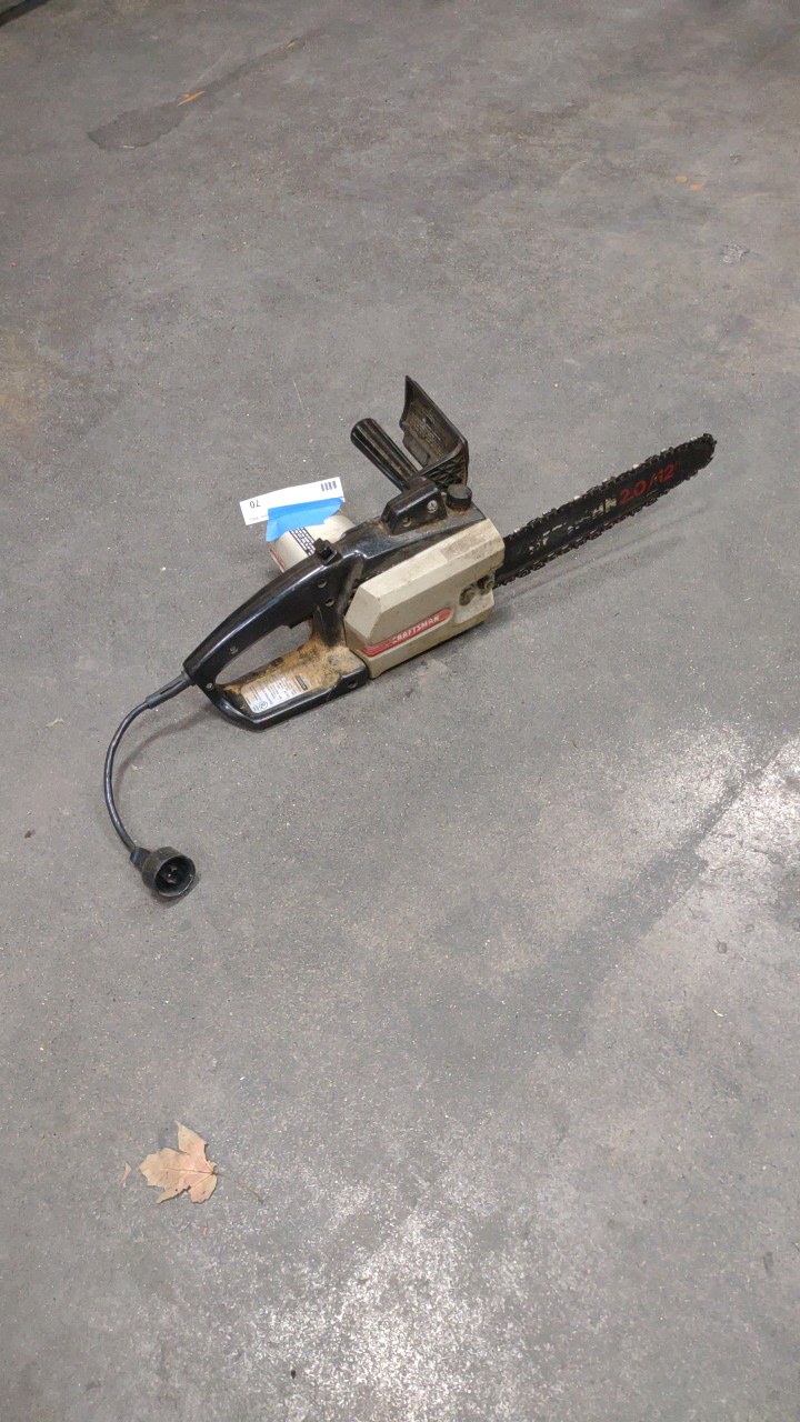 lot 70 image: chainsaw