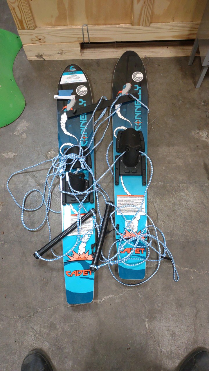 lot 73 image: training water skis