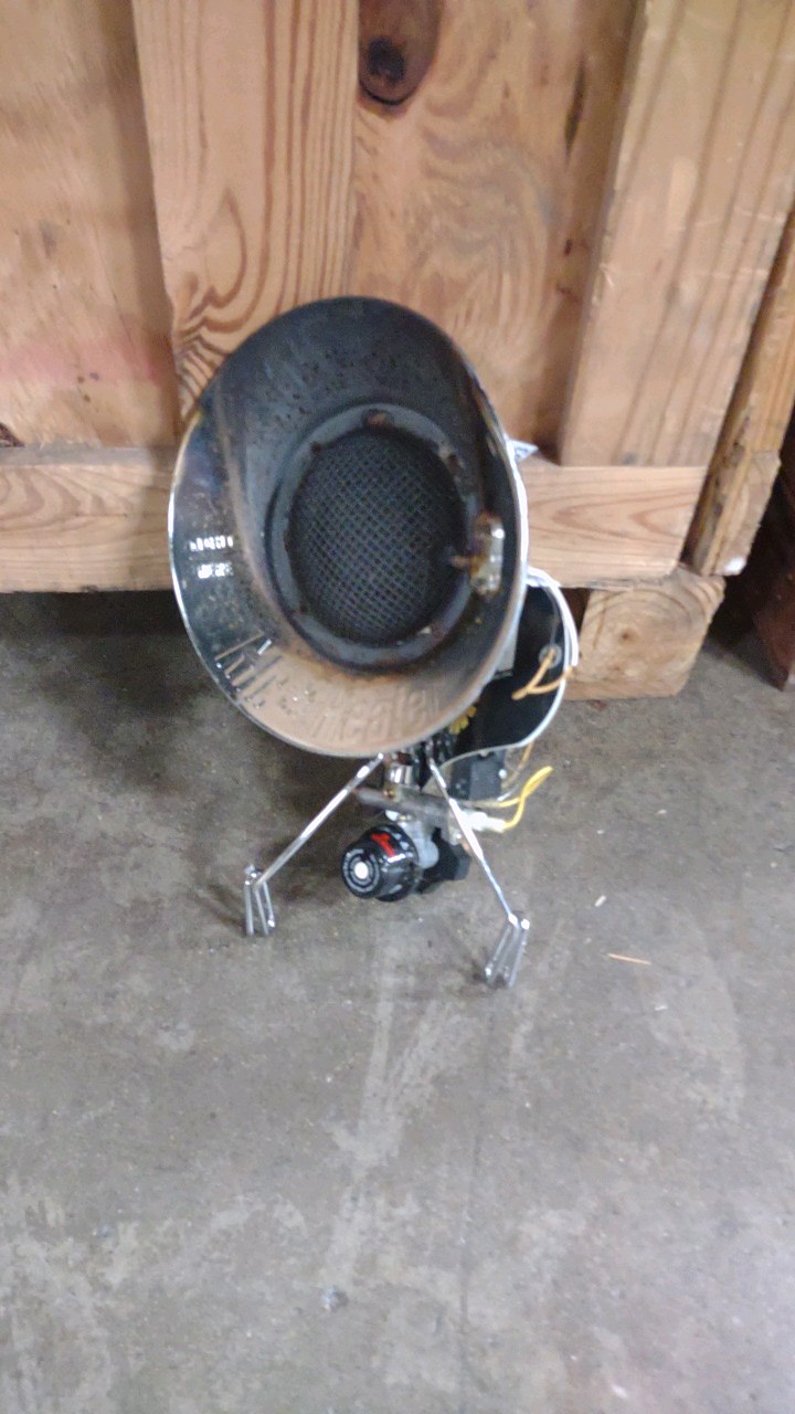 lot 93 image: me. heater sumflower