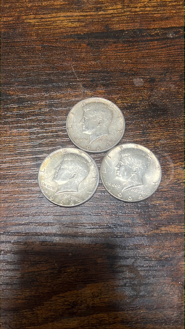 lot of 3 90% silver 1964 Kennedy halfs