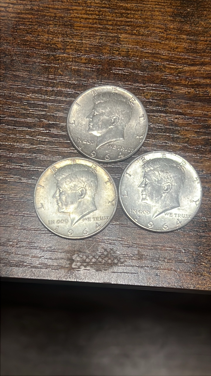 lot of 3 90% silver 1964 Kennedy halfs