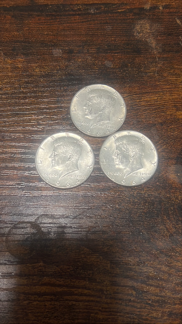 lot of 3 90% silver 1964 Kennedy halfs