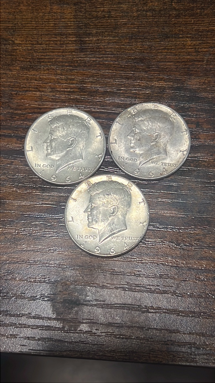 lot of 3 90% silver 1964 Kennedy halfs