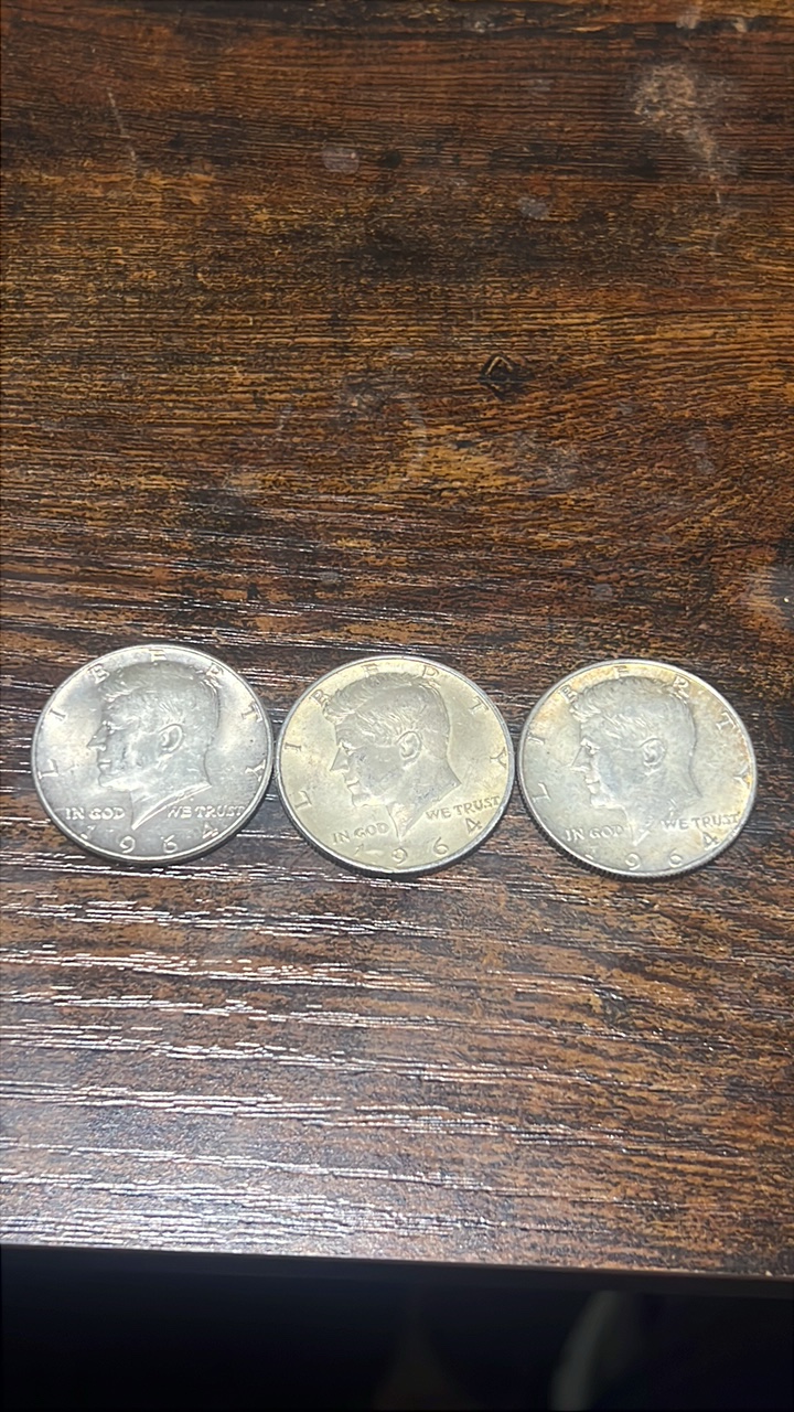 lot of 3 90% silver 1964 Kennedy halfs