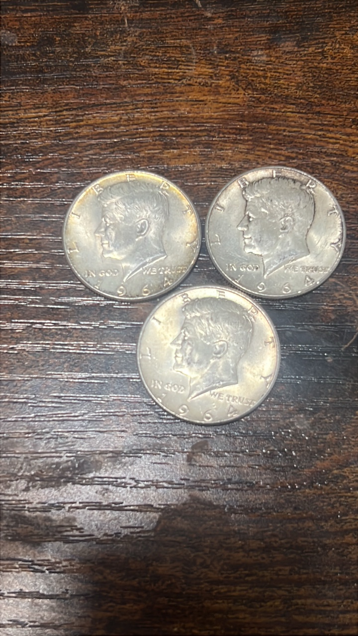 lot of 3 90% silver 1964 Kennedy halfs