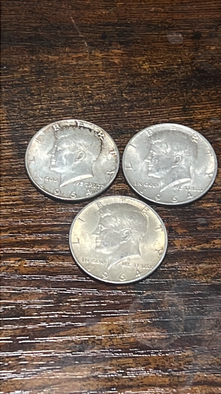 lot of 3 90% silver 1964 Kennedy halfs