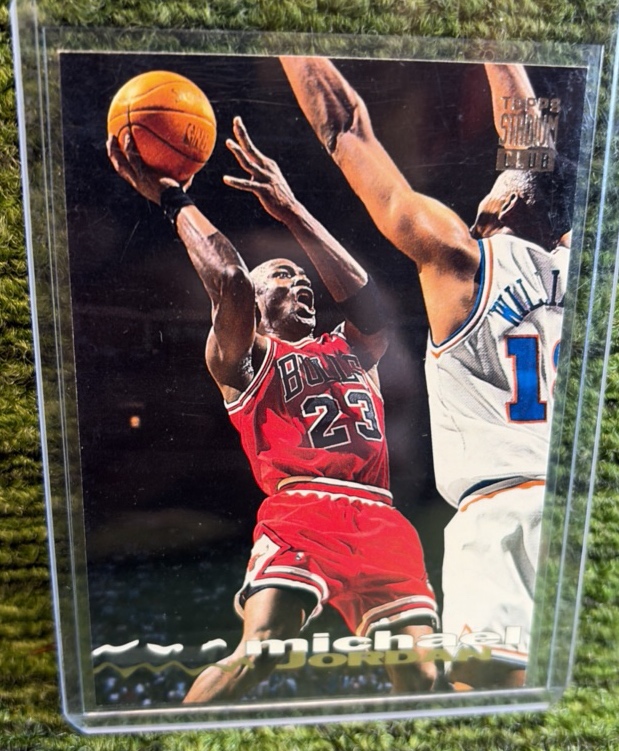 lot 119l image: Michael Jordan 1993-94 Topps Stadium Club #169 Chicago Bulls