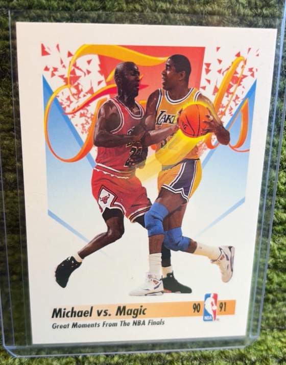 lot 119S image: 1991 Skybox Michael Jordan  vs Magic Johnson #333