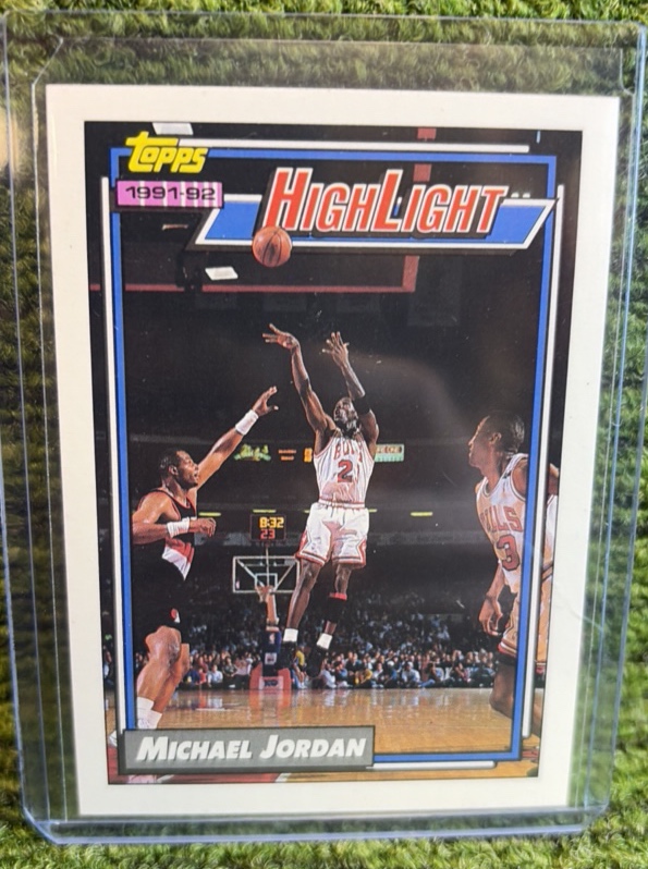 lot 146 image: 1992-93 Topps - Highlights Michael Jordan #3