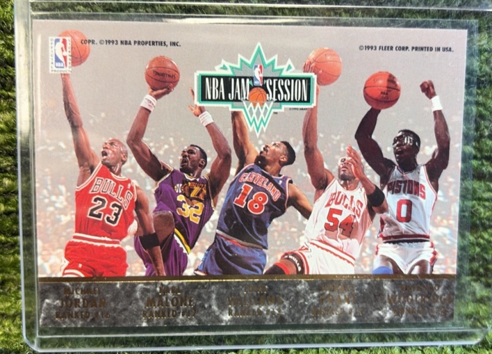 lot 36s image: 1992-93 Fleer Ultra NBA Jam Session Michael Jordan, Pippen, Malone, Parish #NNO