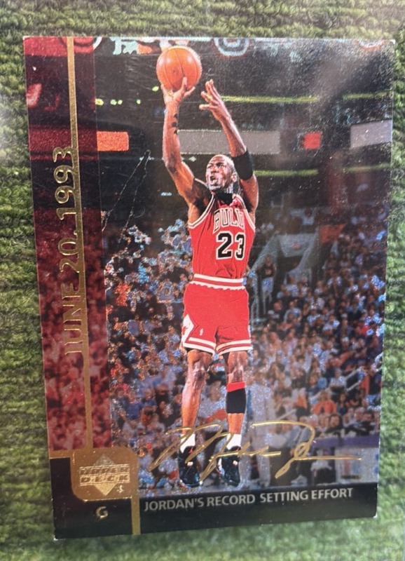 lot 61 image: Michael Jordan UD 1993 NBA Finals Jordans Record Setting Effort Jumbo 3.5x5 MJ3