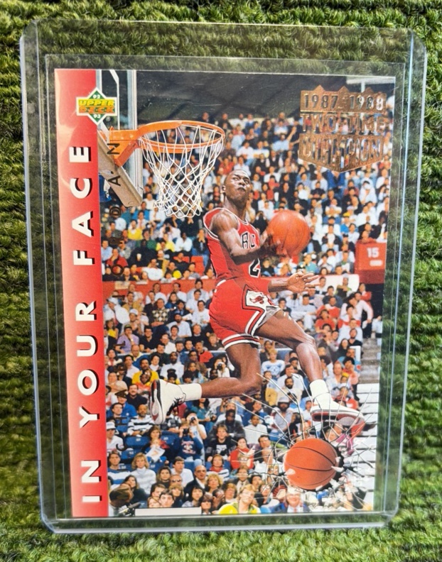 lot 67e image: 1992-93 Upper Deck Michael Jordan In Your Face #453  Chicago Bulls