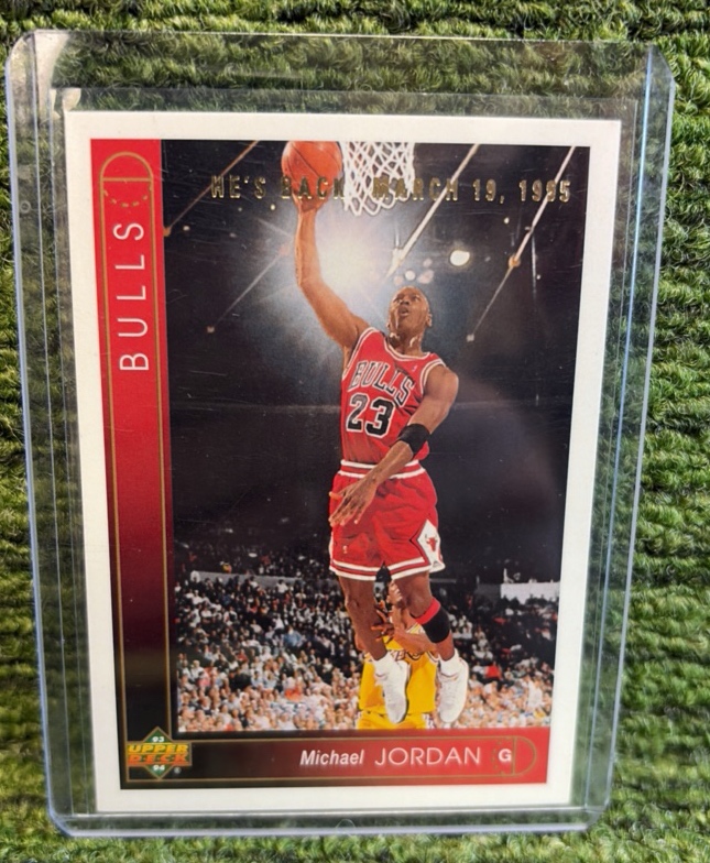 lot 67k image: Michael Jordan Hes Back 1993-94 Upper Deck 23 Chicago Bulls.
