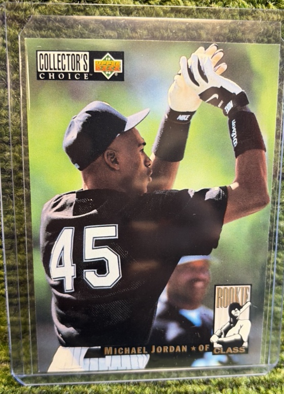 lot 67v image: Upper Deck Collectors Choice Michael Jordan #661 Rookie 1994 Chicago White Sox