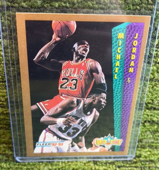 lot 80d image: 1992-93 Fleer - Slam Dunk #273 Michael Jordan HOF Chicago Bulls