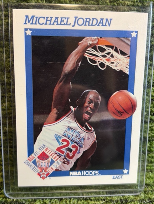 lot 80i image: 1991-92 NBA Hoops Basketball Card #253 Michael Jordan 91 All Stars