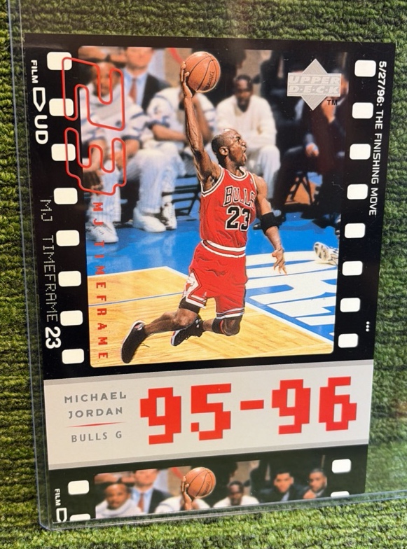 lot 87 image: 1998 Upper Deck Timeframe #J3 The Finishing Move 95-96 Jumbo Card MICHAEL JORDAN
