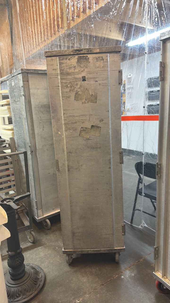 lot 181 image: transport rack