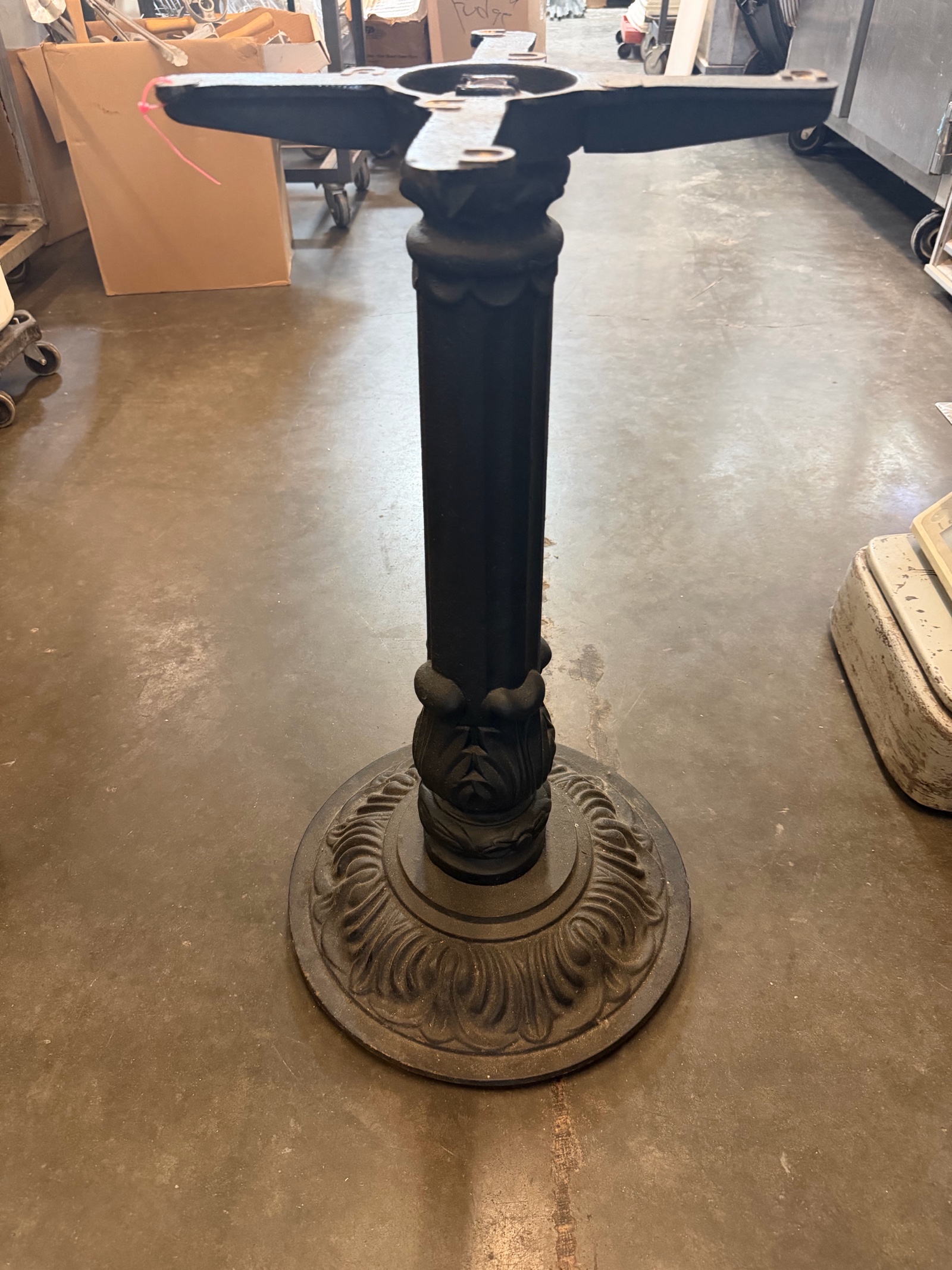 lot 198 image: cast iron pedestal no top
