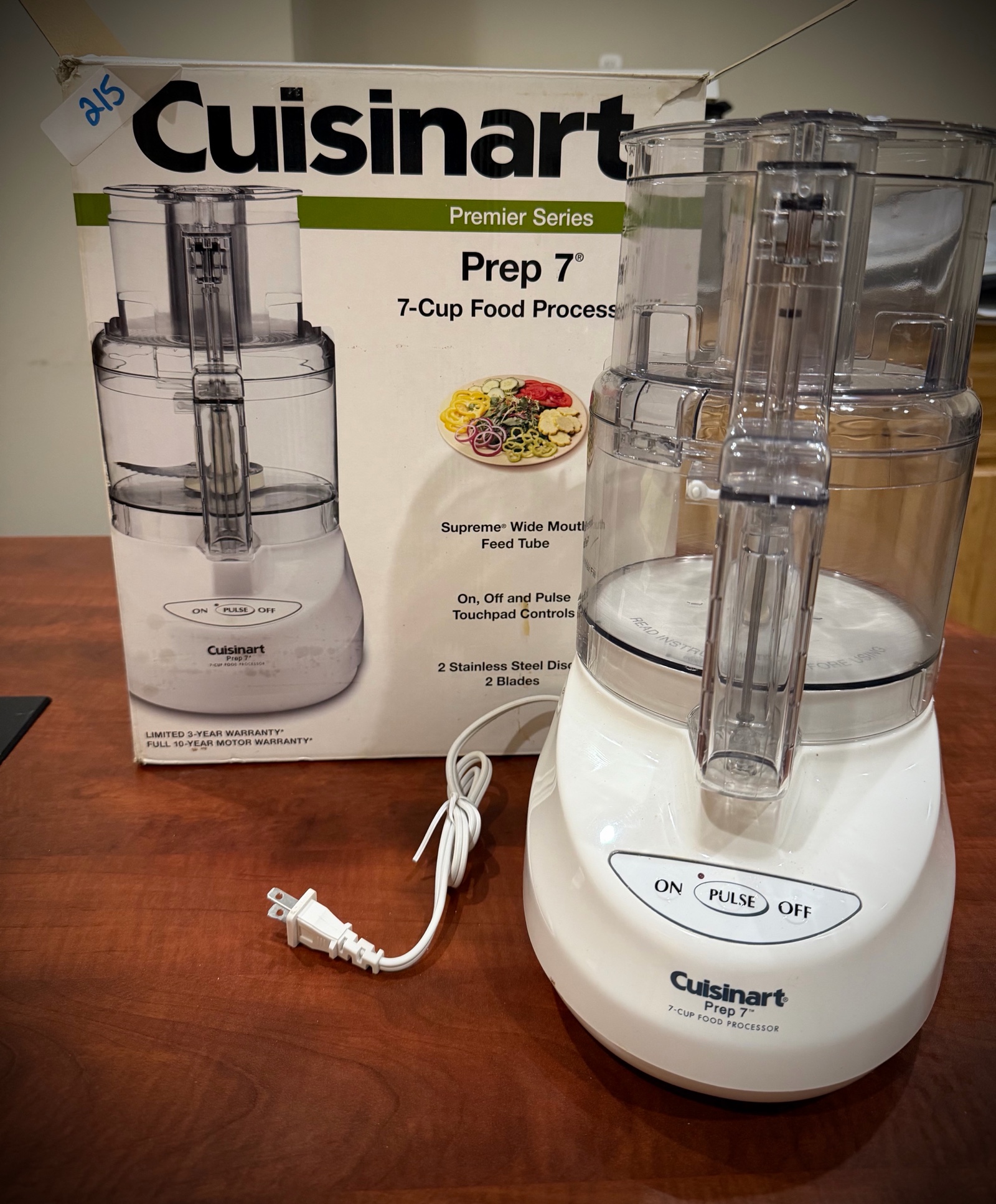 lot 215 image: Cuisinart food processor