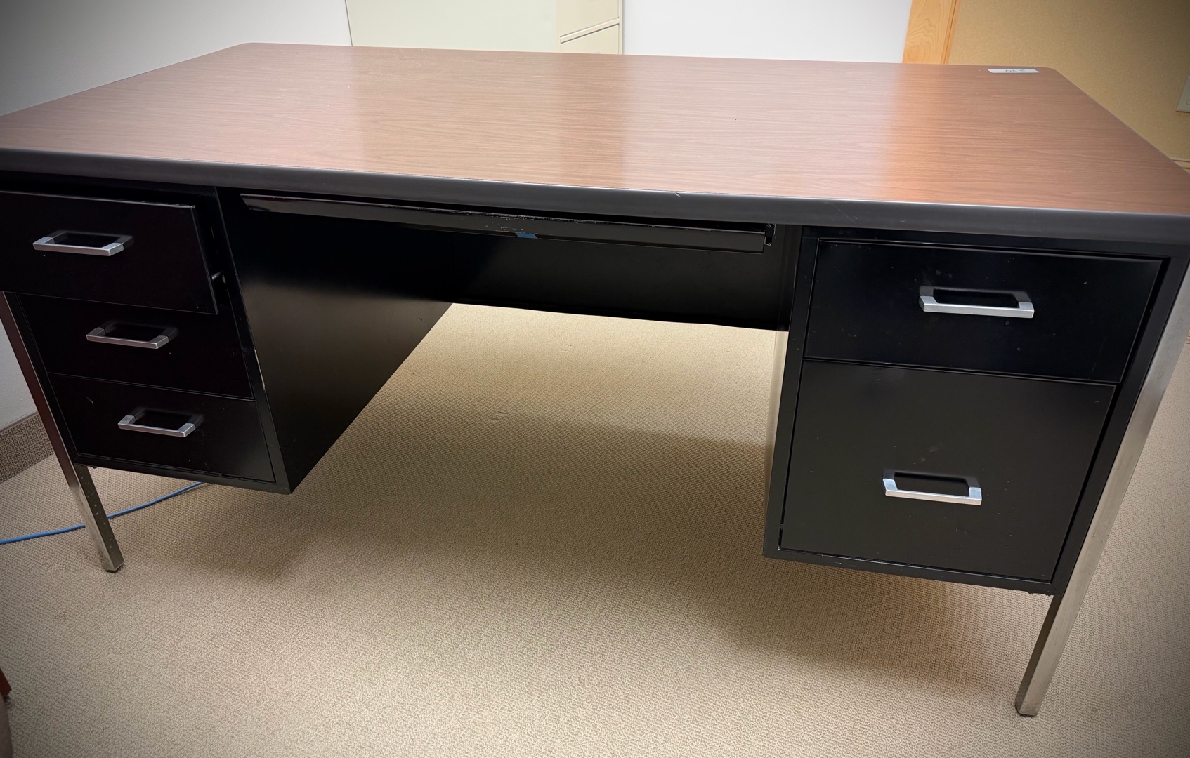 lot 234 image: desk with five drawers