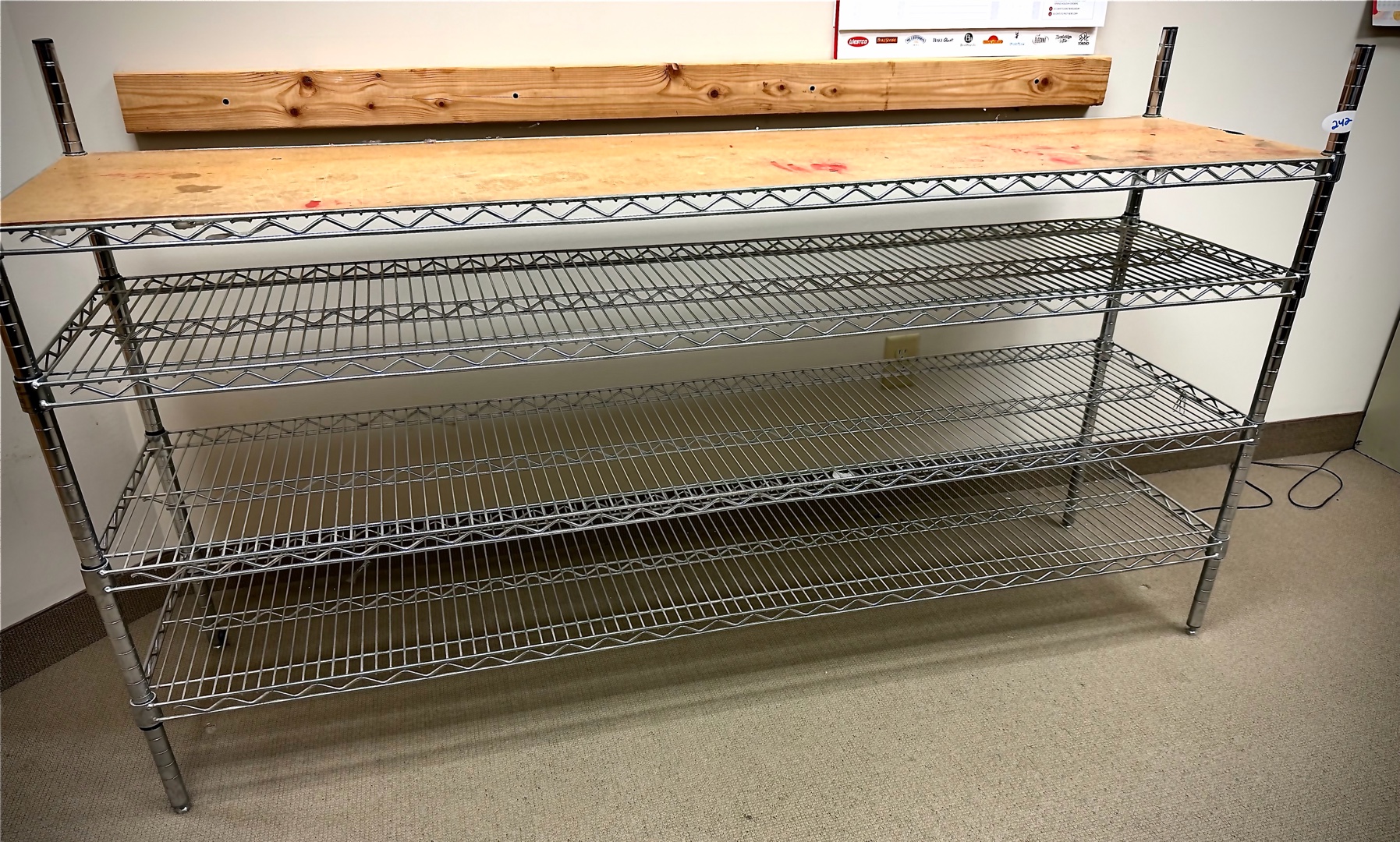 lot 242 image: bakers rack