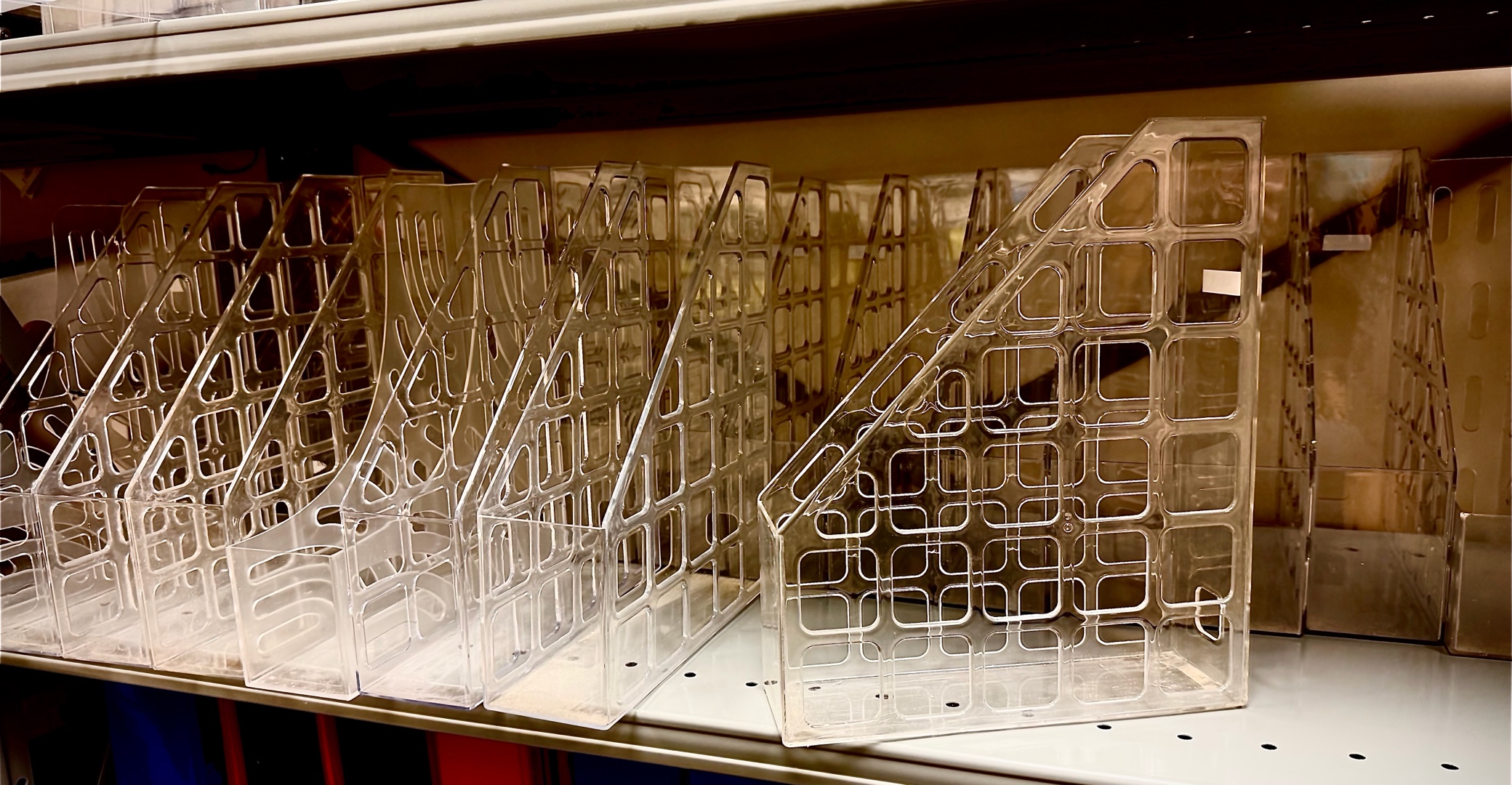 lot 262 image: plastic file holders