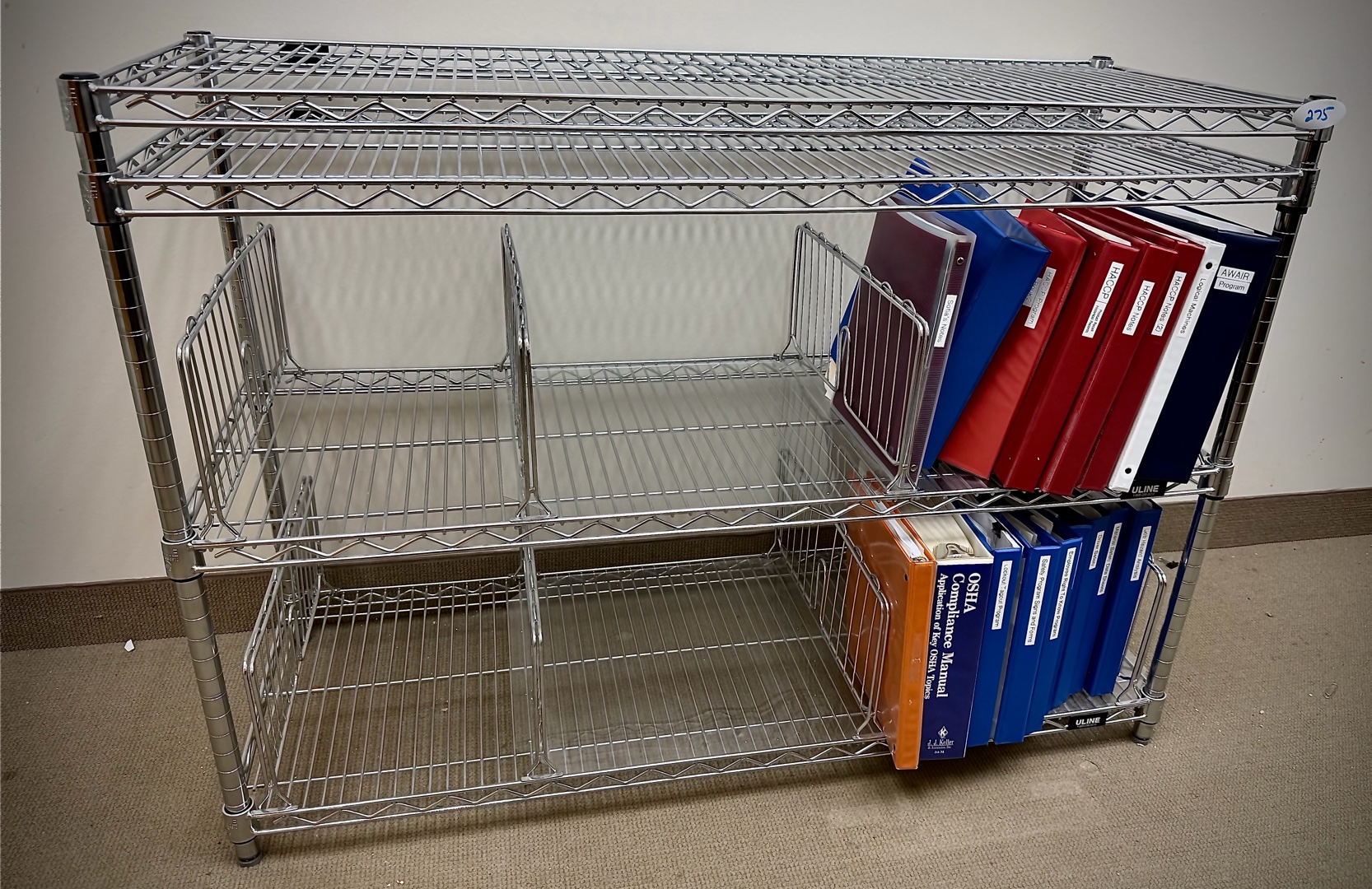 lot 275 image: bakers rack