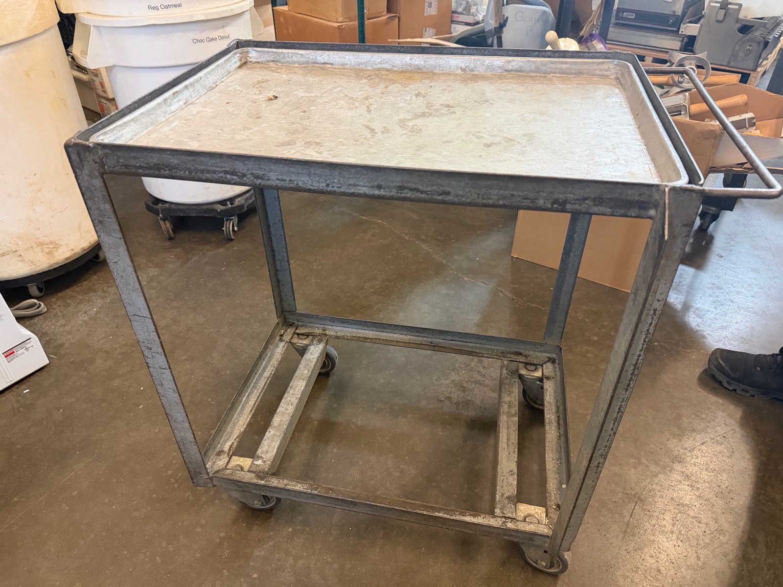 lot 307 image: Rolling cart