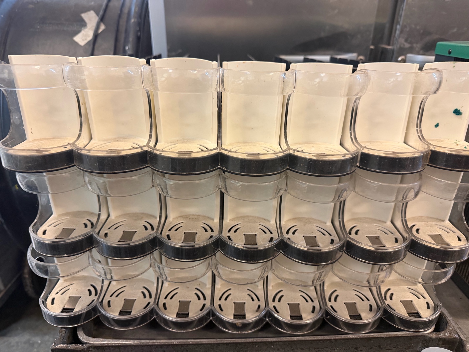 lot 309 image: adjustable spring feed bottle organizers