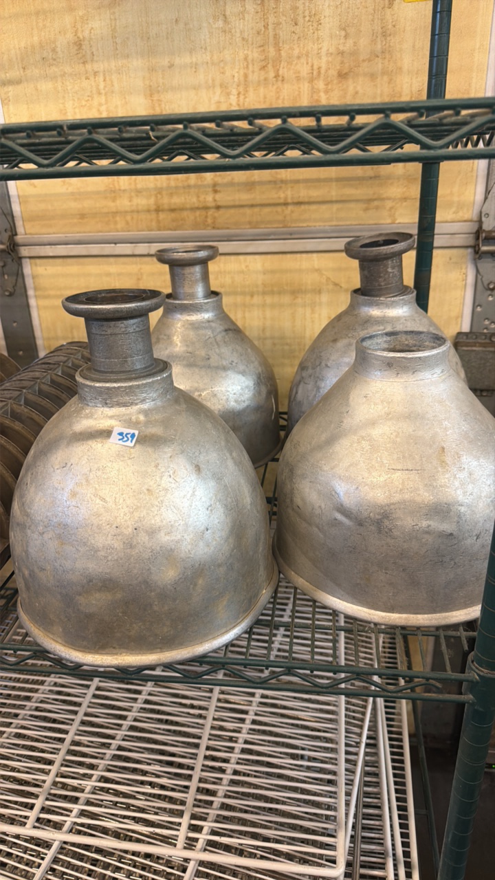 lot 359 image: Moline machinery LLC