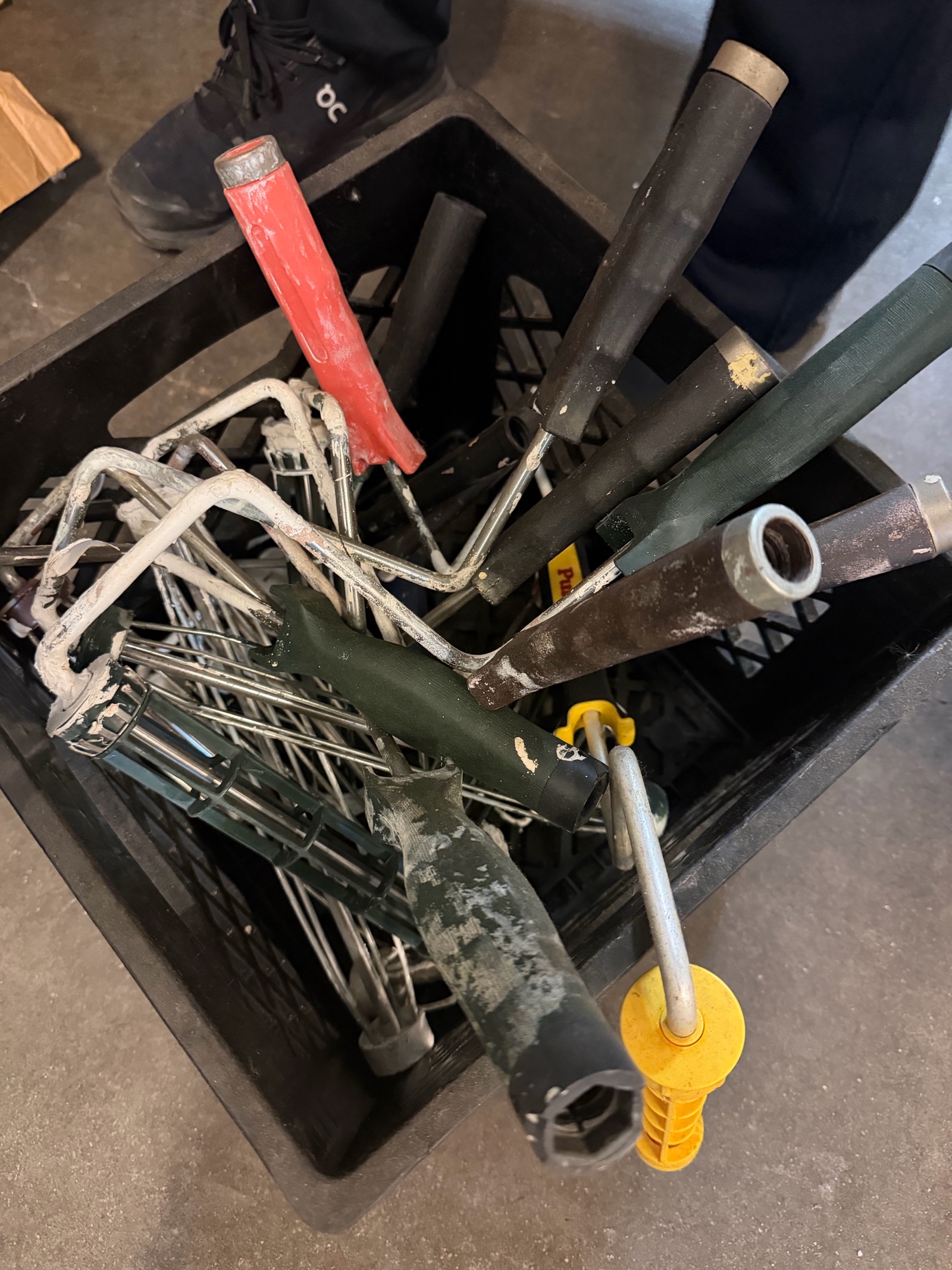 lot 376 image: crate  of paint rollers