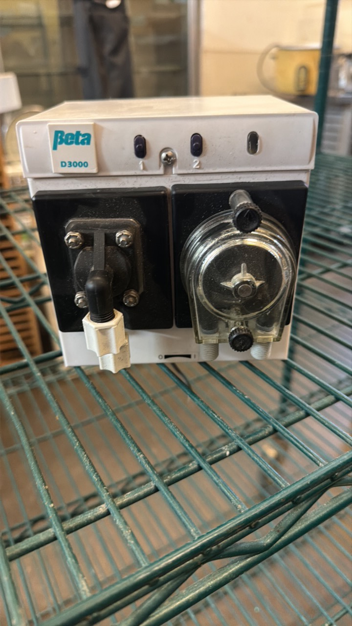 lot 440 image: peristatic electric pump