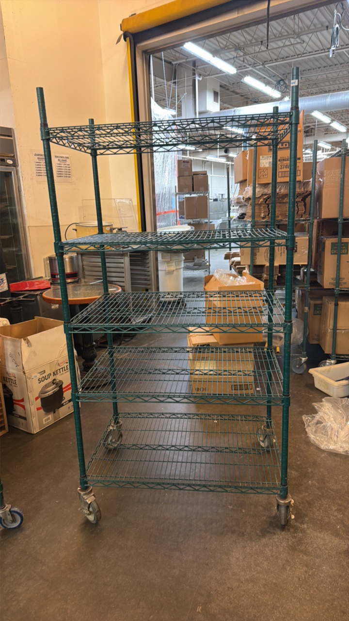 lot 441 image: bakers rack