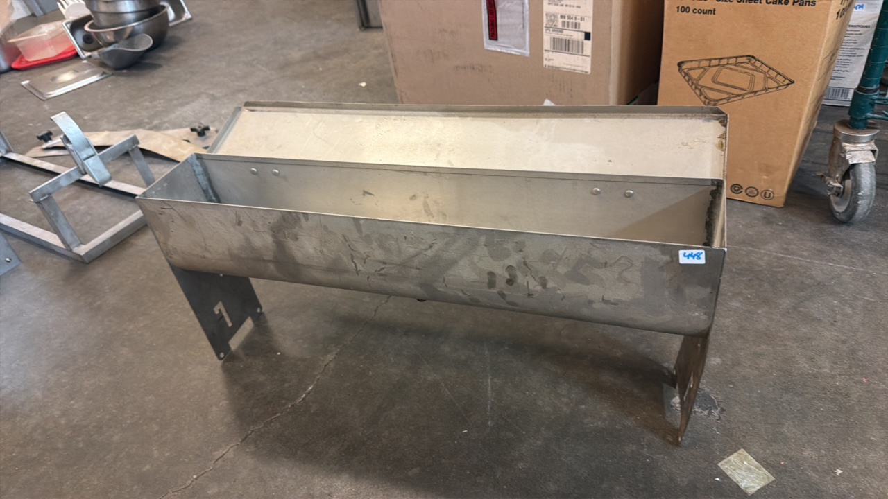 lot 448 image: drain pan