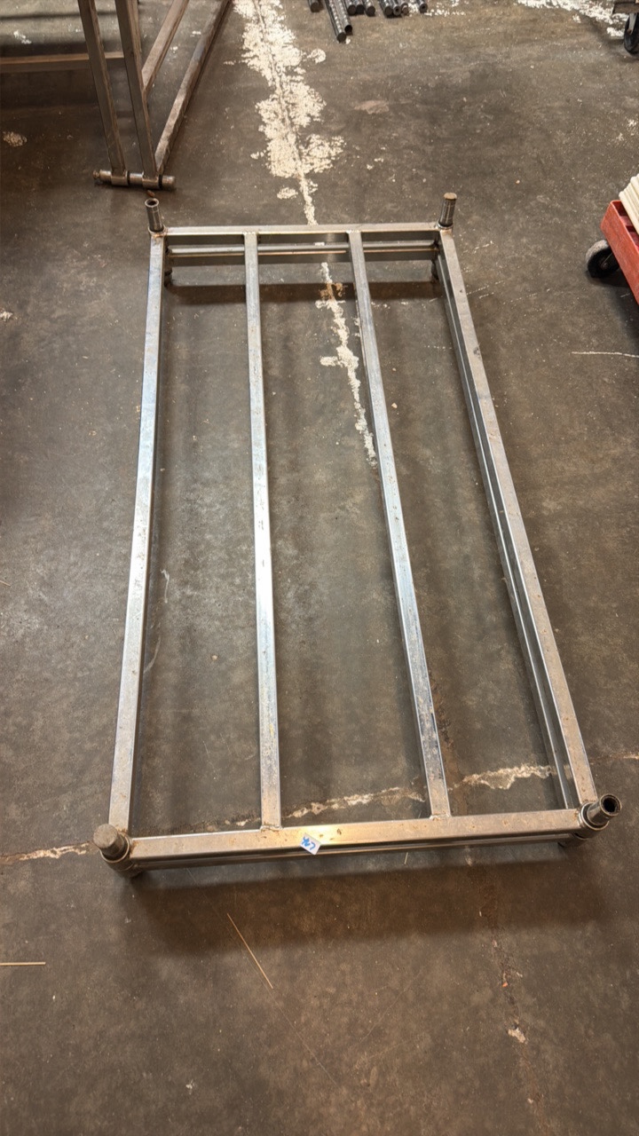 lot 468 image: riser