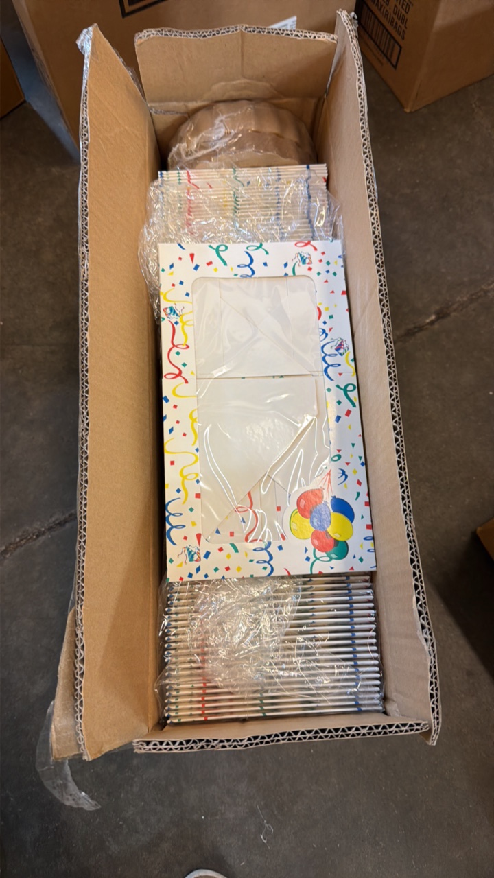 lot 475 image: take away boxes