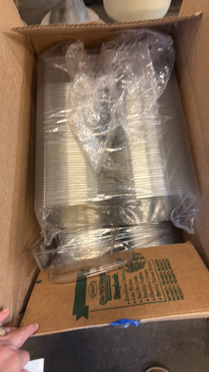 lot 477 image: clear takeaways 24 ounce