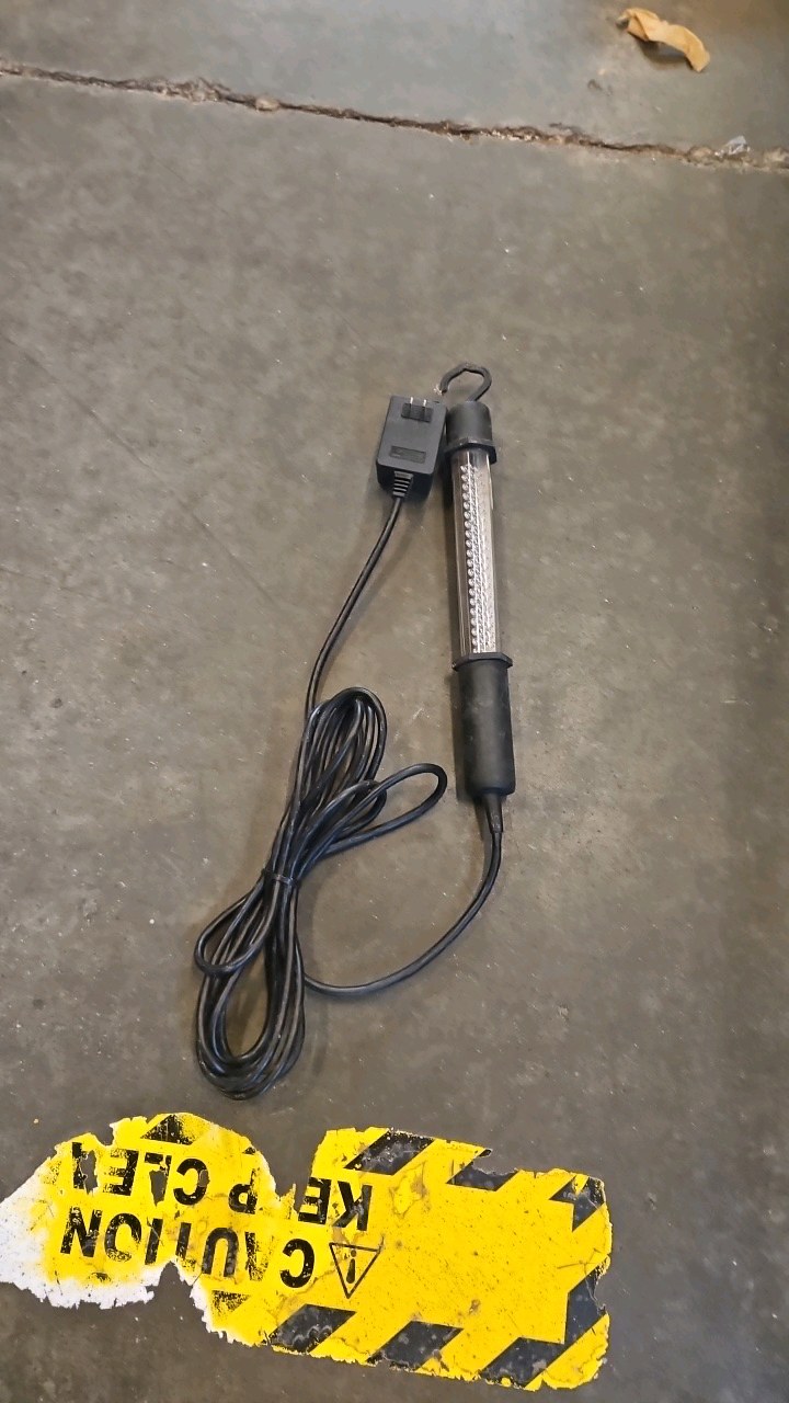 lot 498 image: LED Work Light