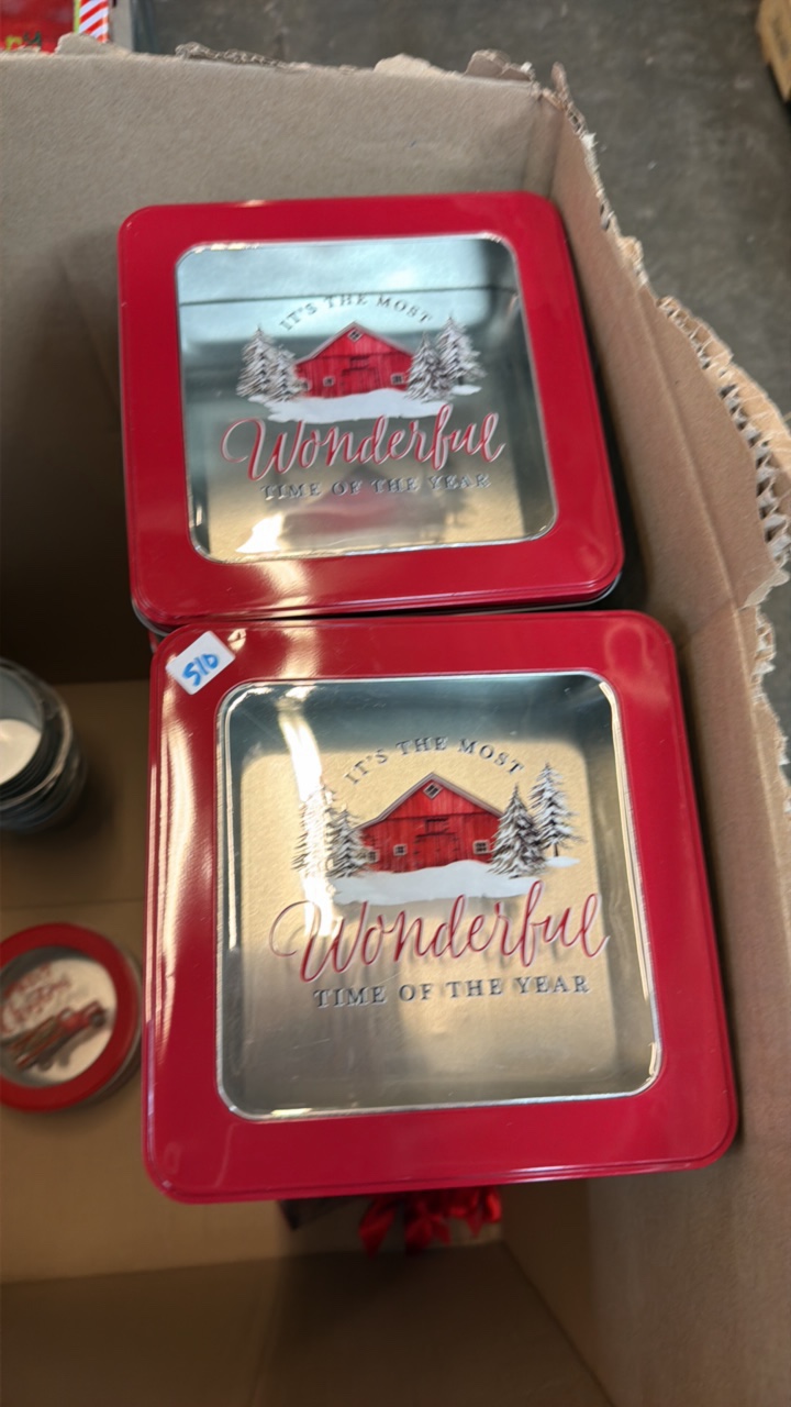 lot 510 image: Merry Christmas tins