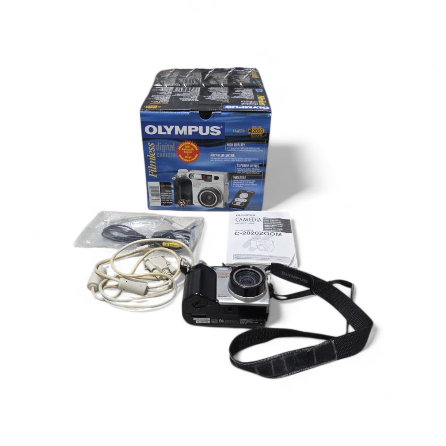 Olympus Camedia C-2020 Zoom Digital Camera with Box, Manual & Cables