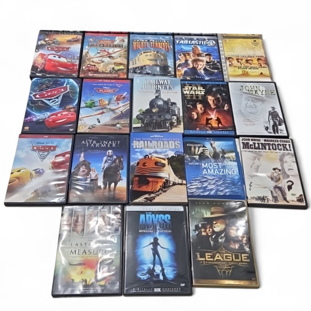Lot of 18 DVD & Blu-ray Movies Cars Star Wars John Wayne League