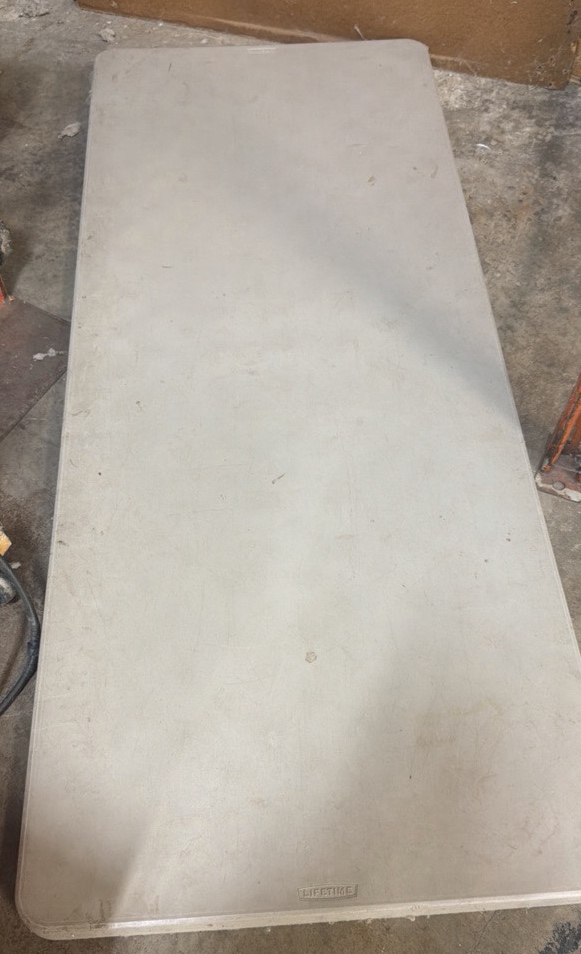 Banquet table by lifetime (Plastic)