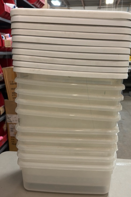 10 bins with lids