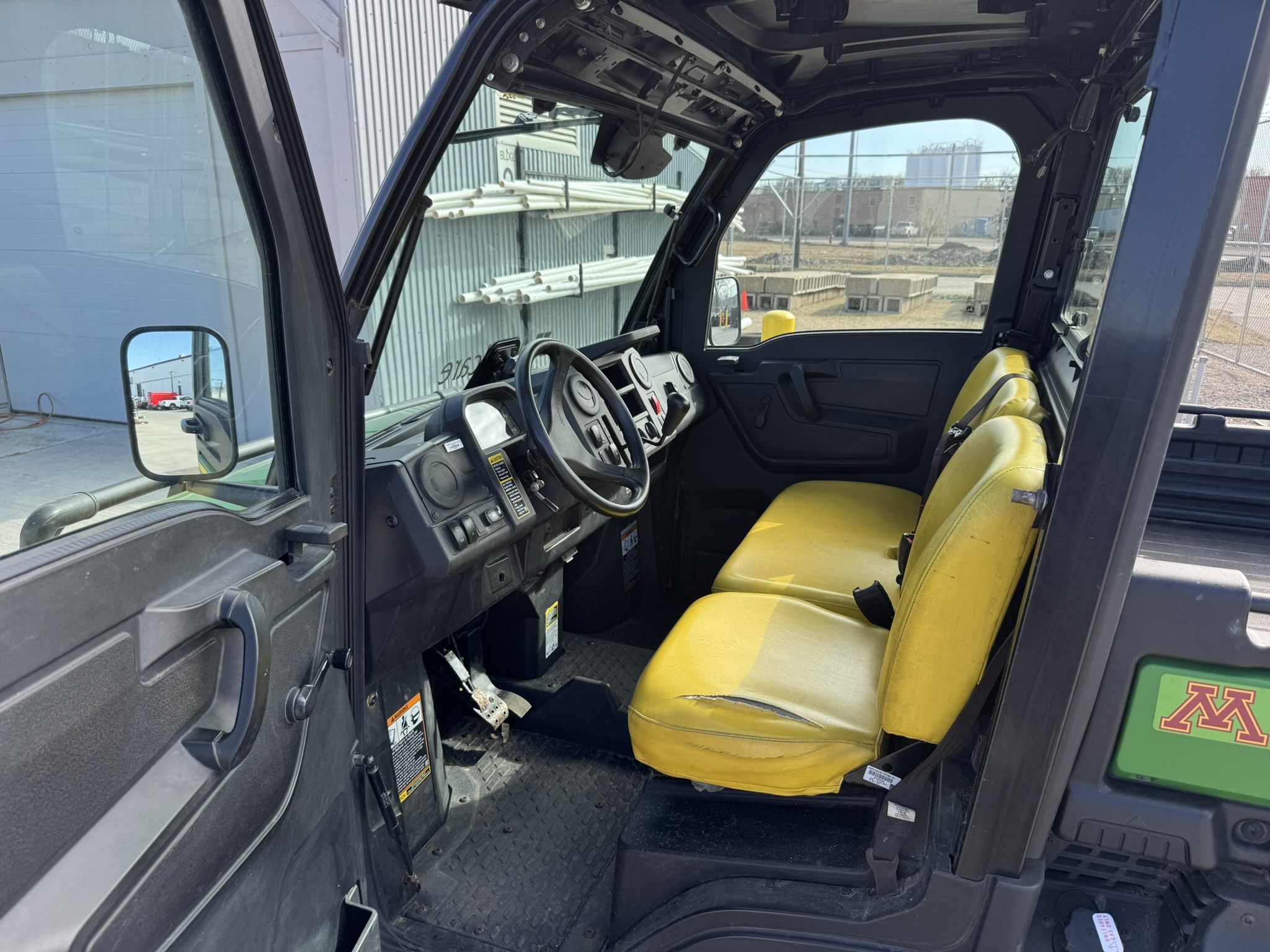 2018 John Deere Gator XUV 835M – Climate Controlled Cab