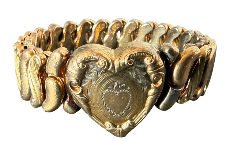 1944 Sweetheart Stretch Bracelet