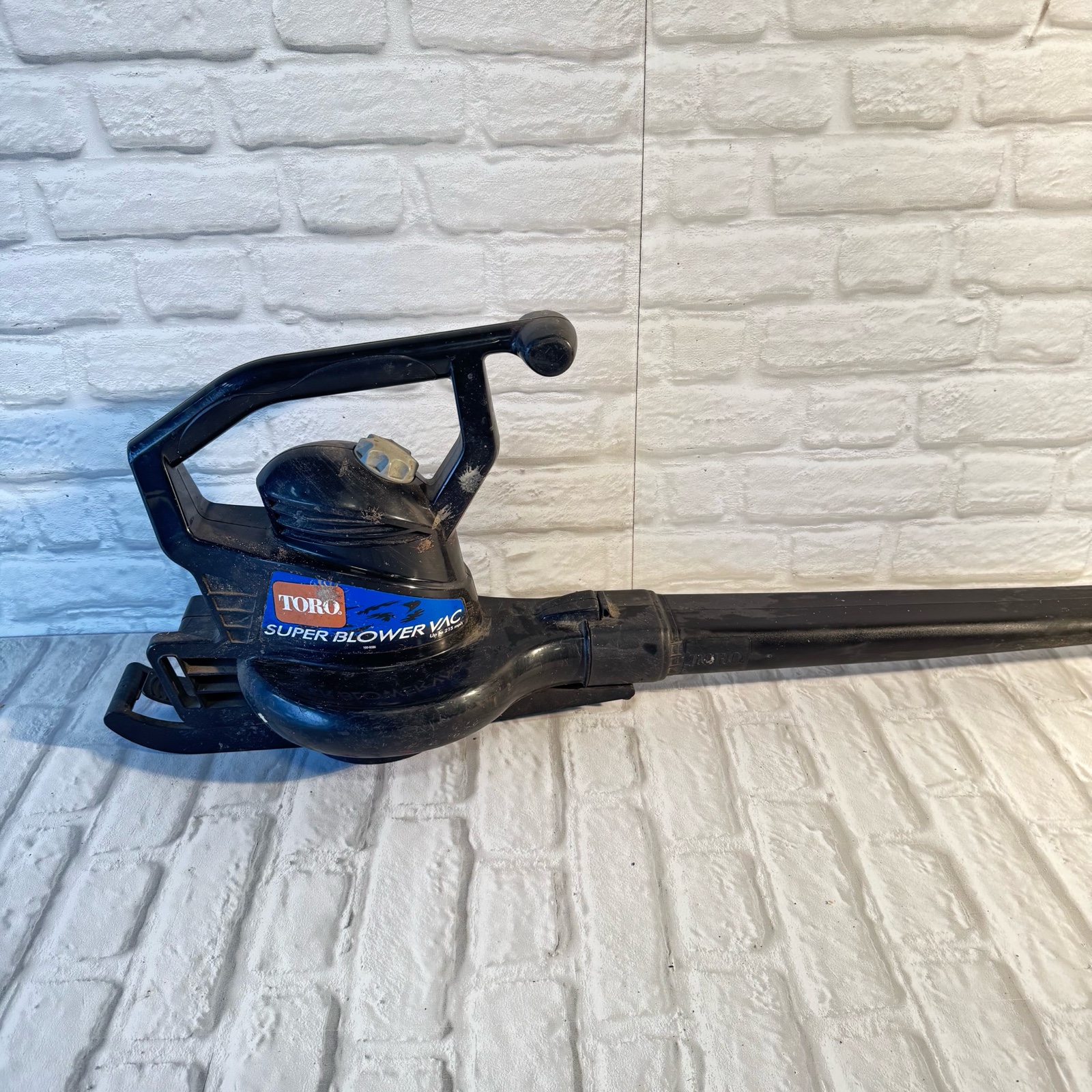 Leaf Blower
