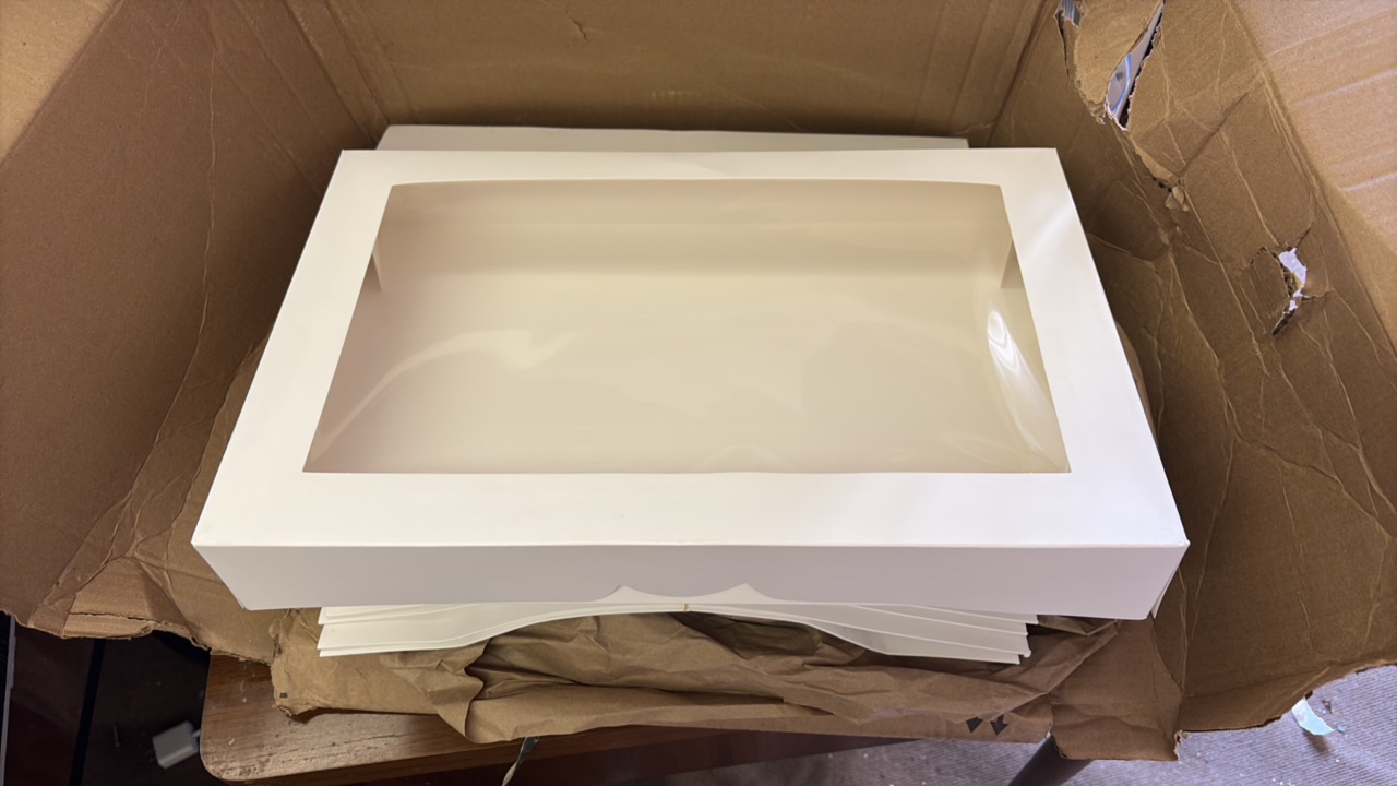 30-Pack of Dessert Boxes, White Color With Clear Window So you Can See Whats Inside, Great for Cakes, Donuts and Cookies