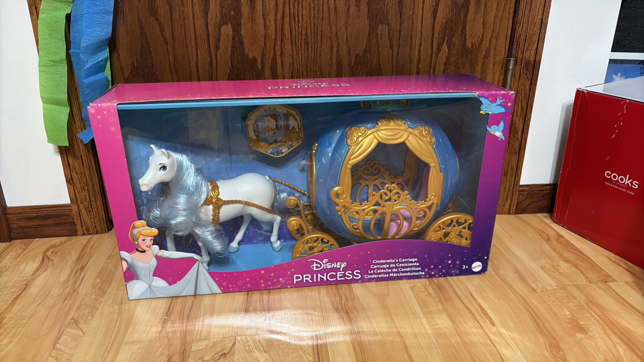 Disney Princess Cinderellas Carriage Toy Set, Carriage and Horse Ages 3